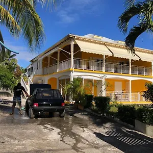 Ti Kaz à Patou, Au Coeur De L'île. Appartement Baie-Mahault