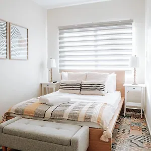 Comfy & Bright Apt @ Calle Loiza - Walk To Beach / Calle Loiza Abajo -n San Juan